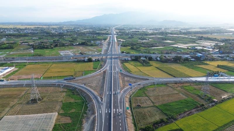 Destino-Centro-ket-noi-giao-thong-thuan-loi