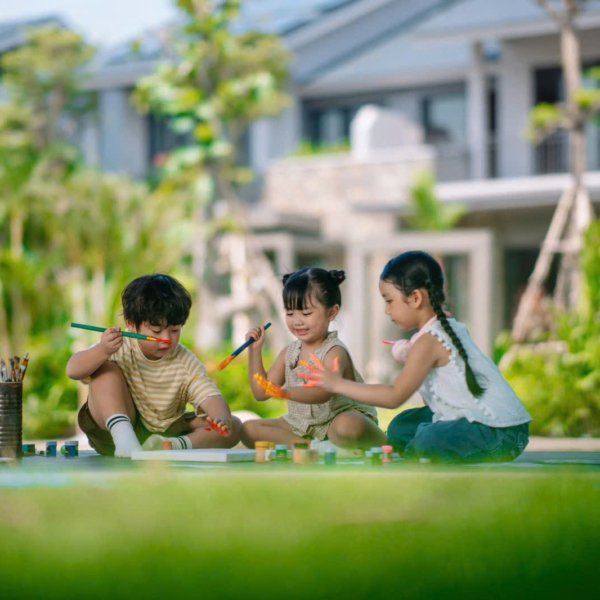 tre em vui choi tai khu do thi Eco Retreat 5
